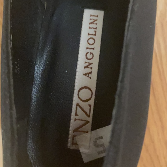 Enzo Angiolini size 5N Black fabric feel 2 inch heels have square toe. - Picture 3 of 7